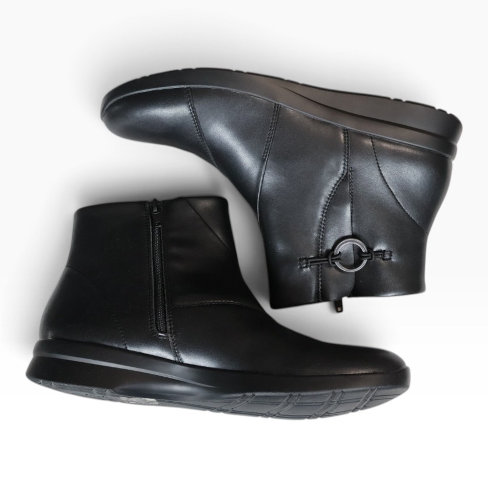 Black Leather Ankle Boots Slip On Side Zip Clarks Ellowyn Deva Wedge Comfort 12M - Picture 4 of 7